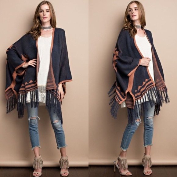 Sweaters - Knit Kimono with Tribal Theme